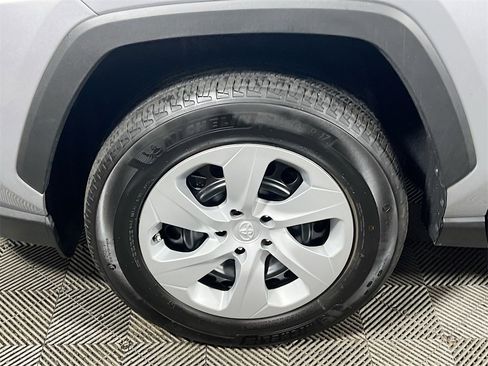Certified 2025 Toyota RAV4 LE image 27