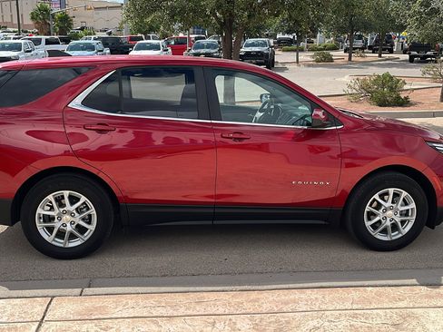Used 2024 Chevrolet Equinox LT FWD image 9
