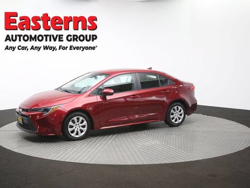 Used 2025 Toyota Corolla LE FWD image 57