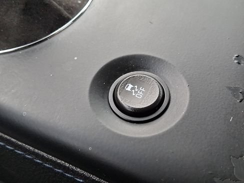 Used 2013 Chevrolet Corvette Grand Sport w/ 4LT Preferred Equipment Group image 24