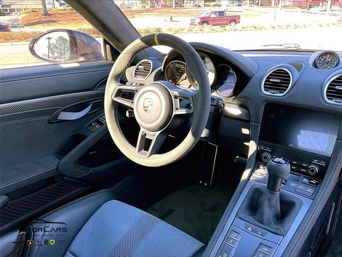 Used 2025 Porsche 718 Cayman GT4 RS image 7