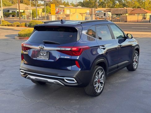 Used 2021 Kia Seltos SX AWD/4WD image 6