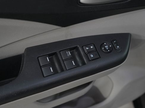 Used 2014 Honda CR-V LX image 19