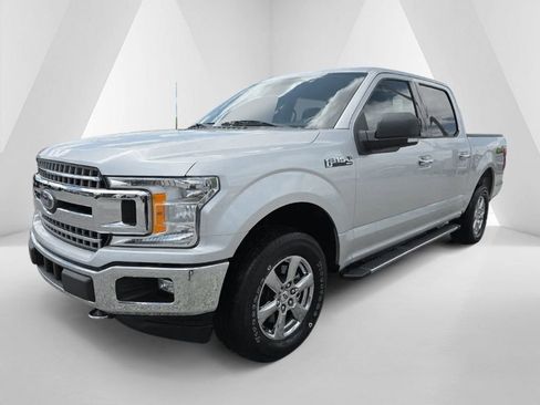 Used 2018 Ford F150 XLT w/ Equipment Group 302A Luxury image 3