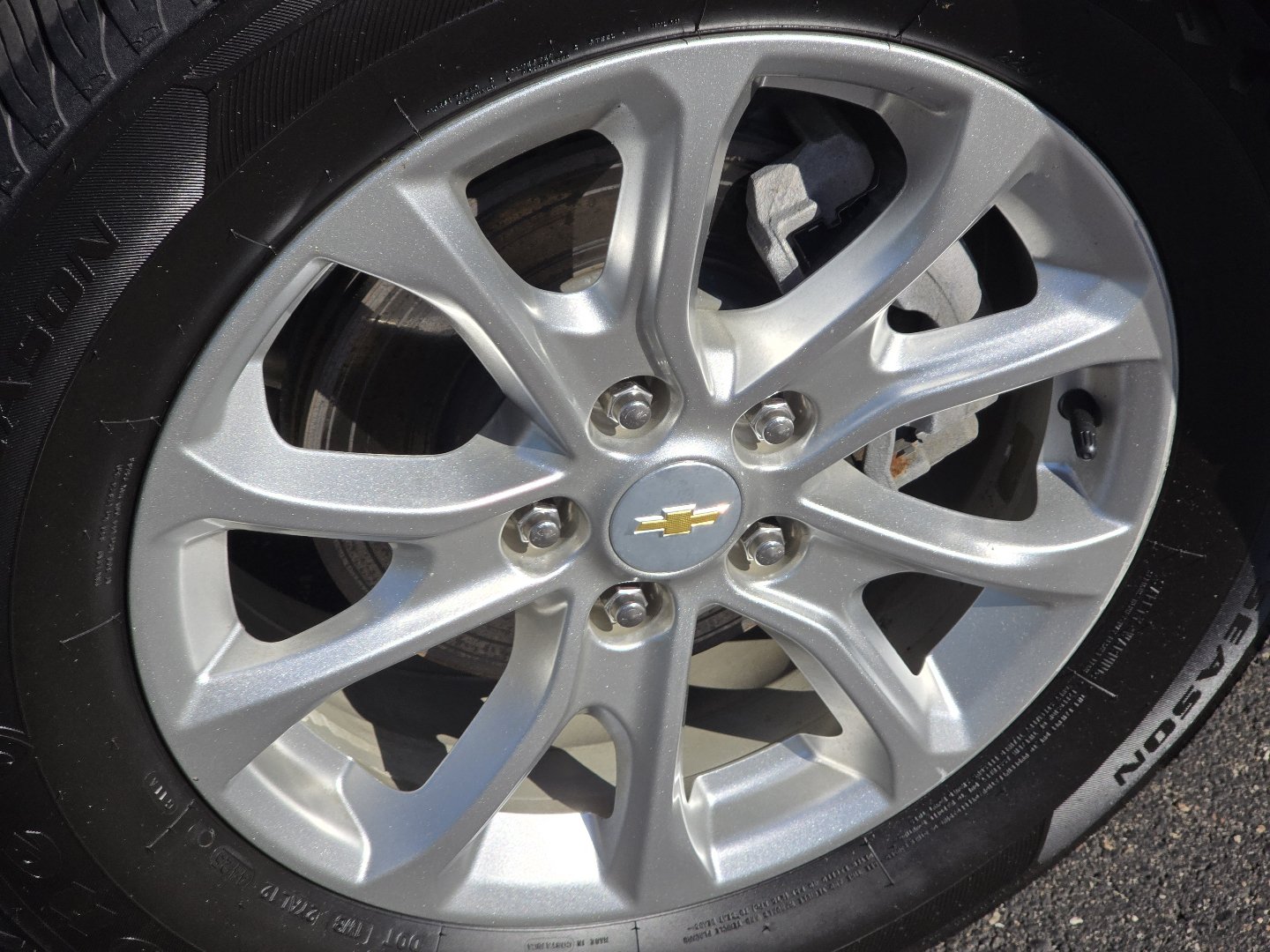 Certified 2020 Chevrolet Equinox LT FWD image 13