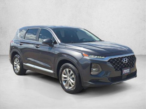 Used 2020 Hyundai Santa Fe SE AWD/4WD image 3