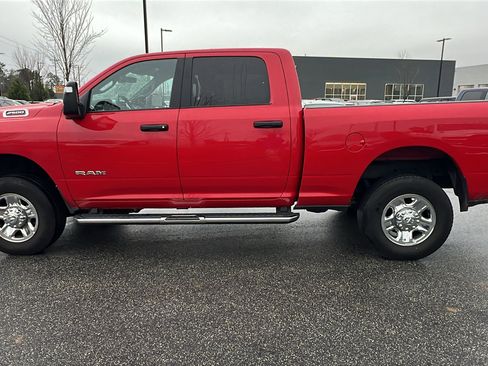 Used 2024 RAM 2500 Big Horn w/ Bed Utility Group image 11