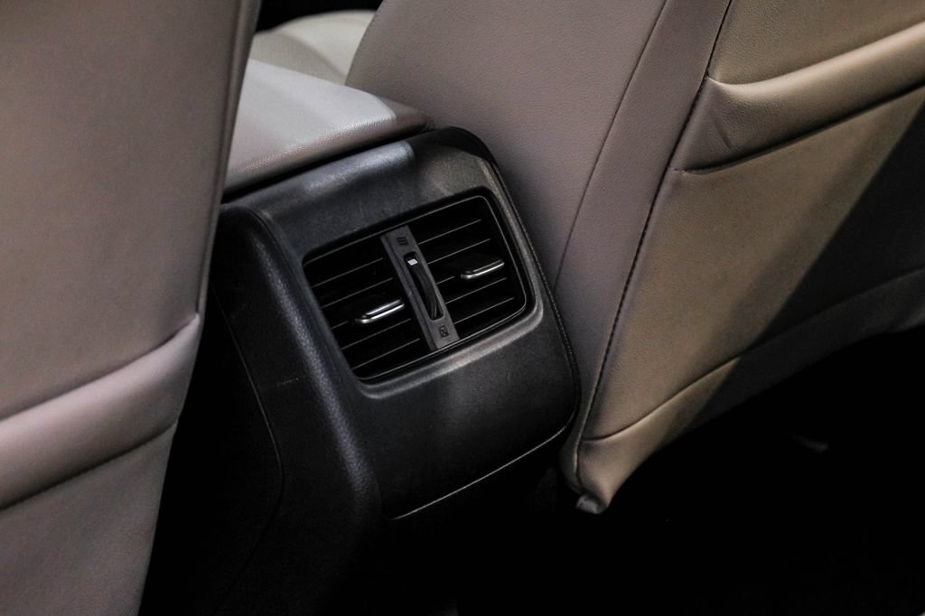 Used 2019 Honda Accord EX-L image 47