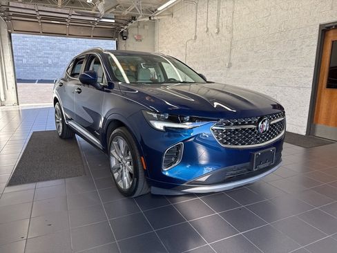 Used 2022 Buick Envision Avenir w/ Technology Package II image 2