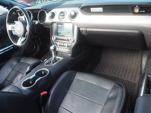 Used 2019 Ford Mustang GT Premium image 19