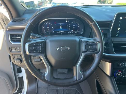 Used 2022 Chevrolet Suburban Z71 w/ Z71 Off-Road Package AWD/4WD image 18