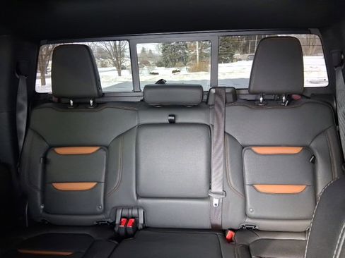 Used 2023 GMC Sierra 2500 AT4 w/ AT4 Premium Plus Package image 22