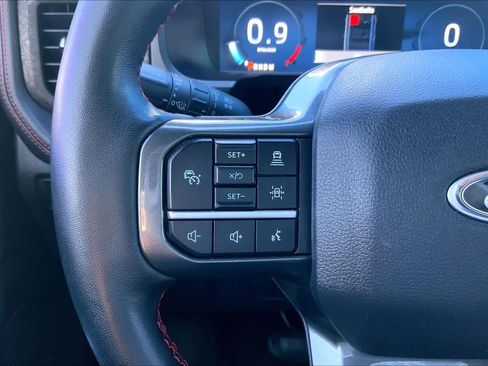 Used 2024 Ford Expedition Limited image 23