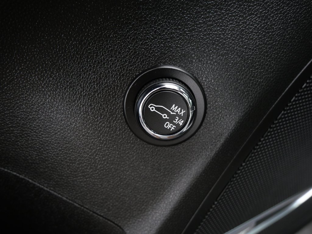 Used 2024 Buick Envision Sport Touring AWD/4WD image 18