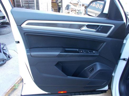 Used 2019 Volkswagen Atlas SE AWD/4WD image 9