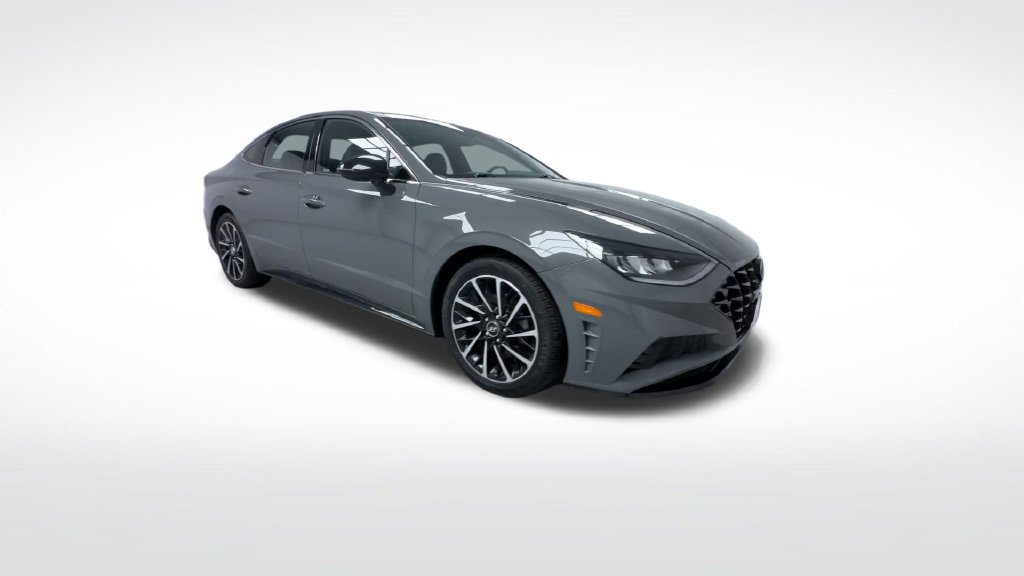 Used 2020 Hyundai Sonata SEL Plus w/ Tech Package FWD image 2