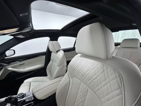 Used 2023 BMW 540i xDrive w/ M Sport Package image 30