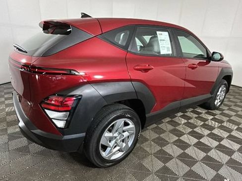 Used 2026 Hyundai Kona SE AWD/4WD image 2