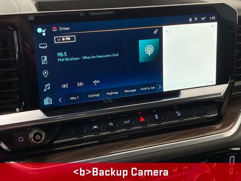 Used 2024 Chevrolet Silverado 1500 LT image 3