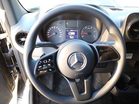 Used 2021 Mercedes-Benz Sprinter 3500 image 36