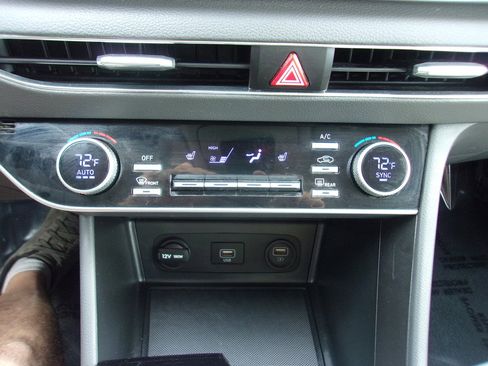 Used 2023 Hyundai Sonata SEL image 17