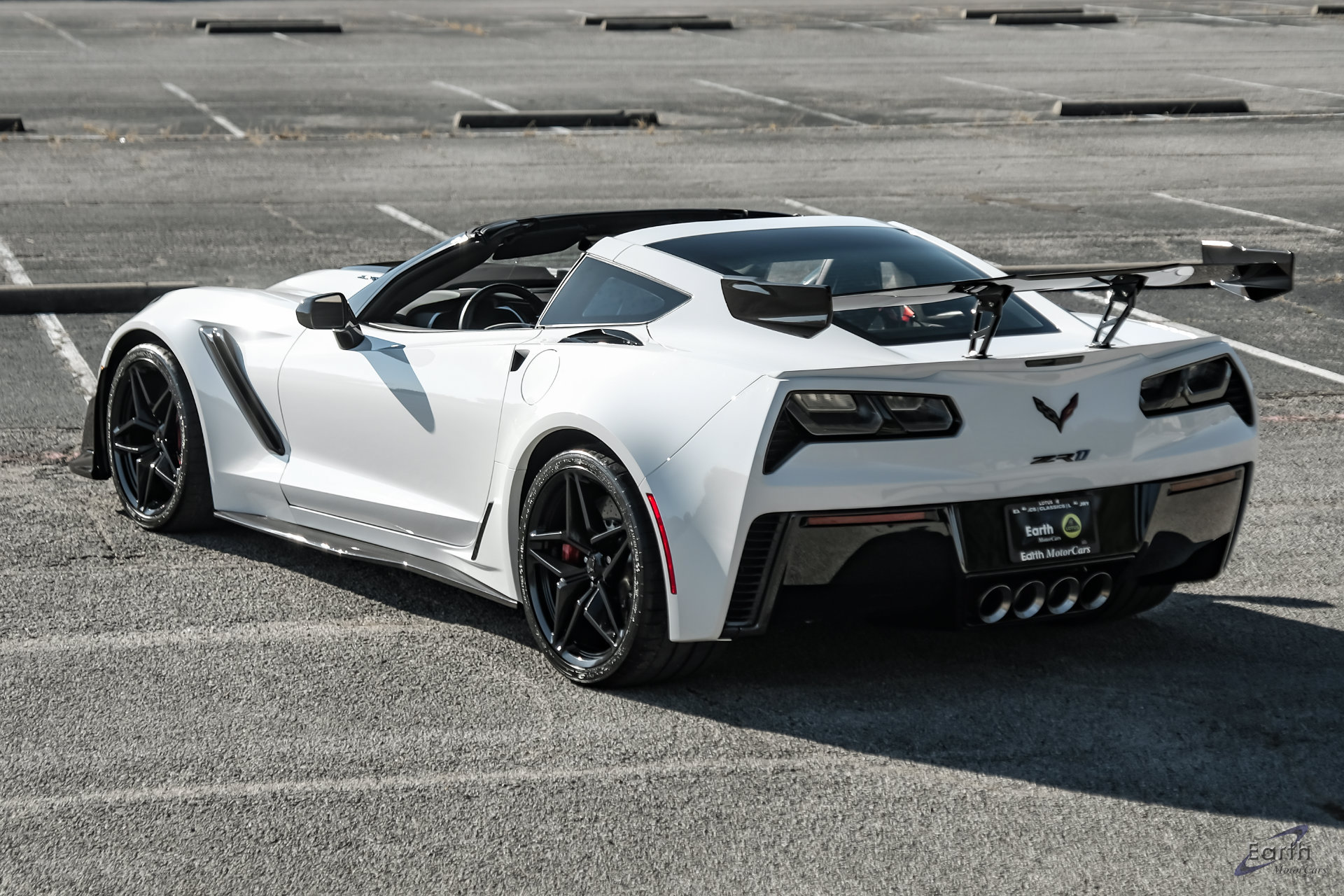 Used 2019 Chevrolet Corvette ZR1 RWD image 14