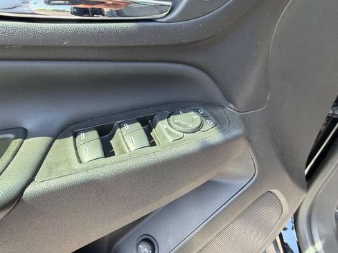 Used 2024 Chevrolet Equinox LT w/ LPO, Floor Liner Package FWD image 20