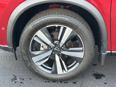 Used 2022 Nissan Rogue SL w/ SL Premium Package image 11