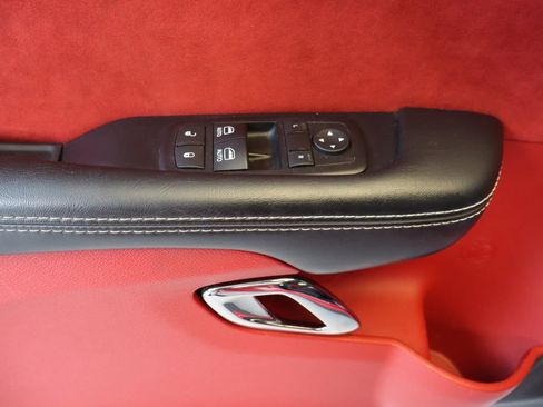 Used 2015 Dodge Challenger SRT Hellcat RWD image 11