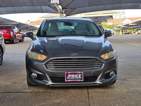 Used 2014 Ford Fusion Titanium FWD image 2
