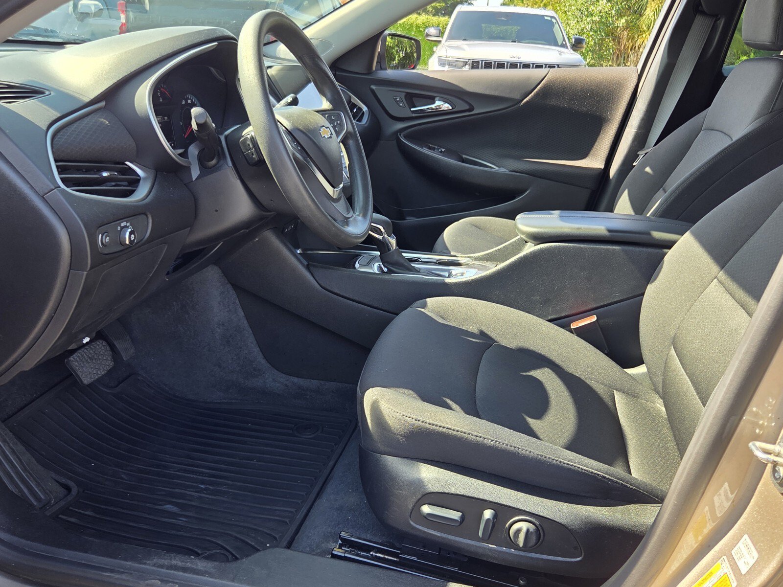 Certified 2023 Chevrolet Malibu LT FWD image 9