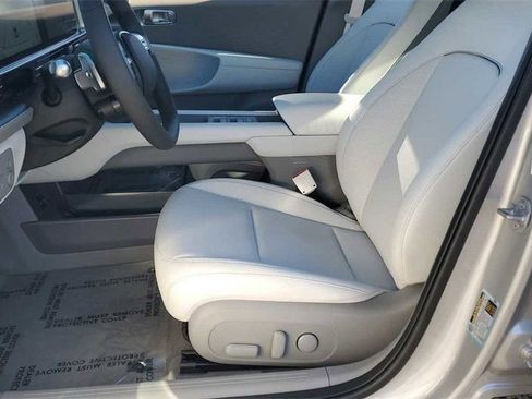 New 2025 Hyundai Ioniq 6 SEL image 10