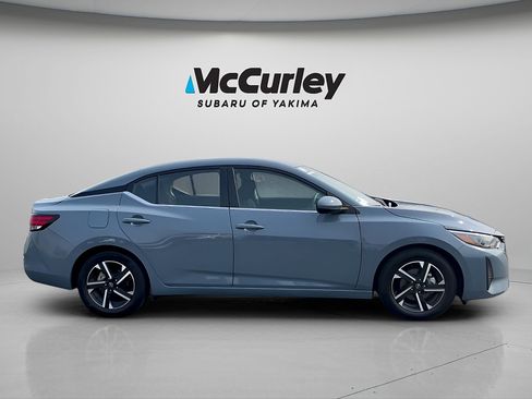 Used 2024 Nissan Sentra SV FWD image 7