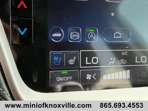 Used 2024 Subaru Outback Touring AWD/4WD image 34