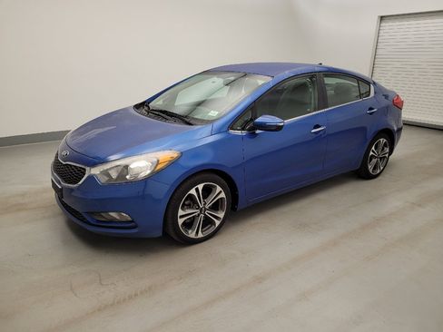 Used 2015 Kia Forte EX w/ UVO Package W/17" Alloys FWD image 2
