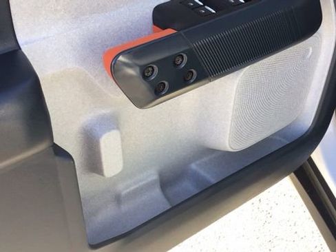 Certified 2022 Ford Maverick XLT image 24