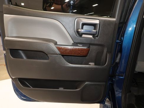 Used 2018 GMC Sierra 1500 SLT w/ SLT Premium Package image 11