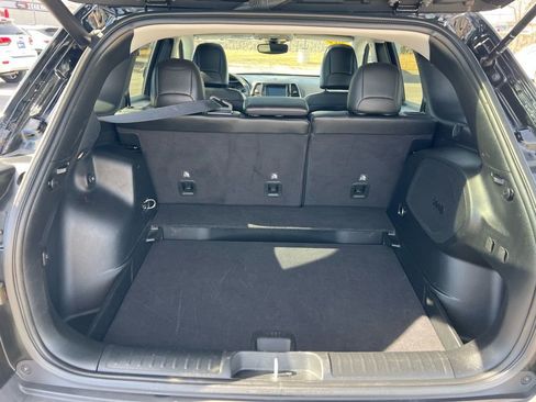 Used 2022 Jeep Cherokee Limited image 23