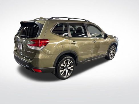 Certified 2022 Subaru Forester Limited AWD/4WD image 6
