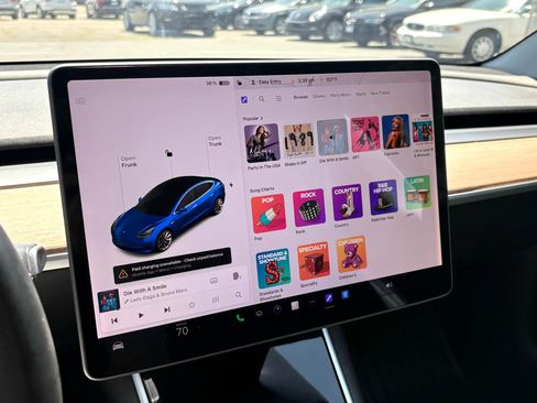 Used 2019 Tesla Model 3 Long Range image 24