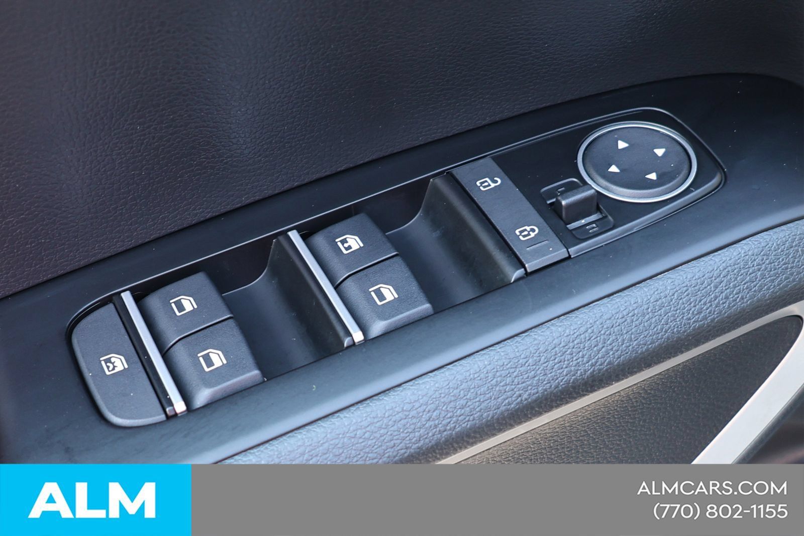 Used 2025 Kia Soul LX w/ LX Technology Package FWD image 36
