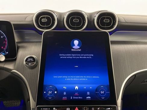 Used 2024 Mercedes-Benz GLC 300 4MATIC image 11