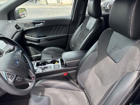 Used 2020 Ford Edge ST w/ Equipment Group 401A image 11