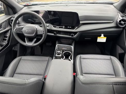 New 2026 Chevrolet Equinox LT w/ Convenience Package II image 15