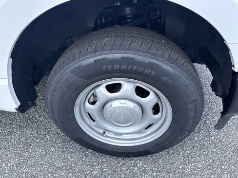 Used 2025 Ford F150 XL RWD image 12