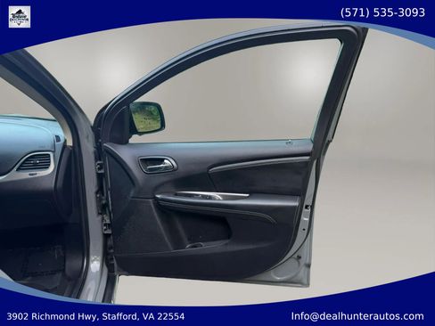 Used 2019 Dodge Journey Crossroad AWD/4WD image 11