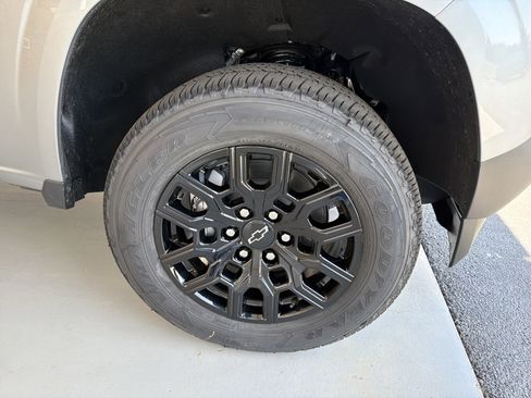 New 2026 Chevrolet Colorado W/T image 12