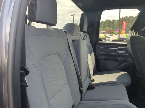 Used 2021 RAM 1500 Big Horn image 24