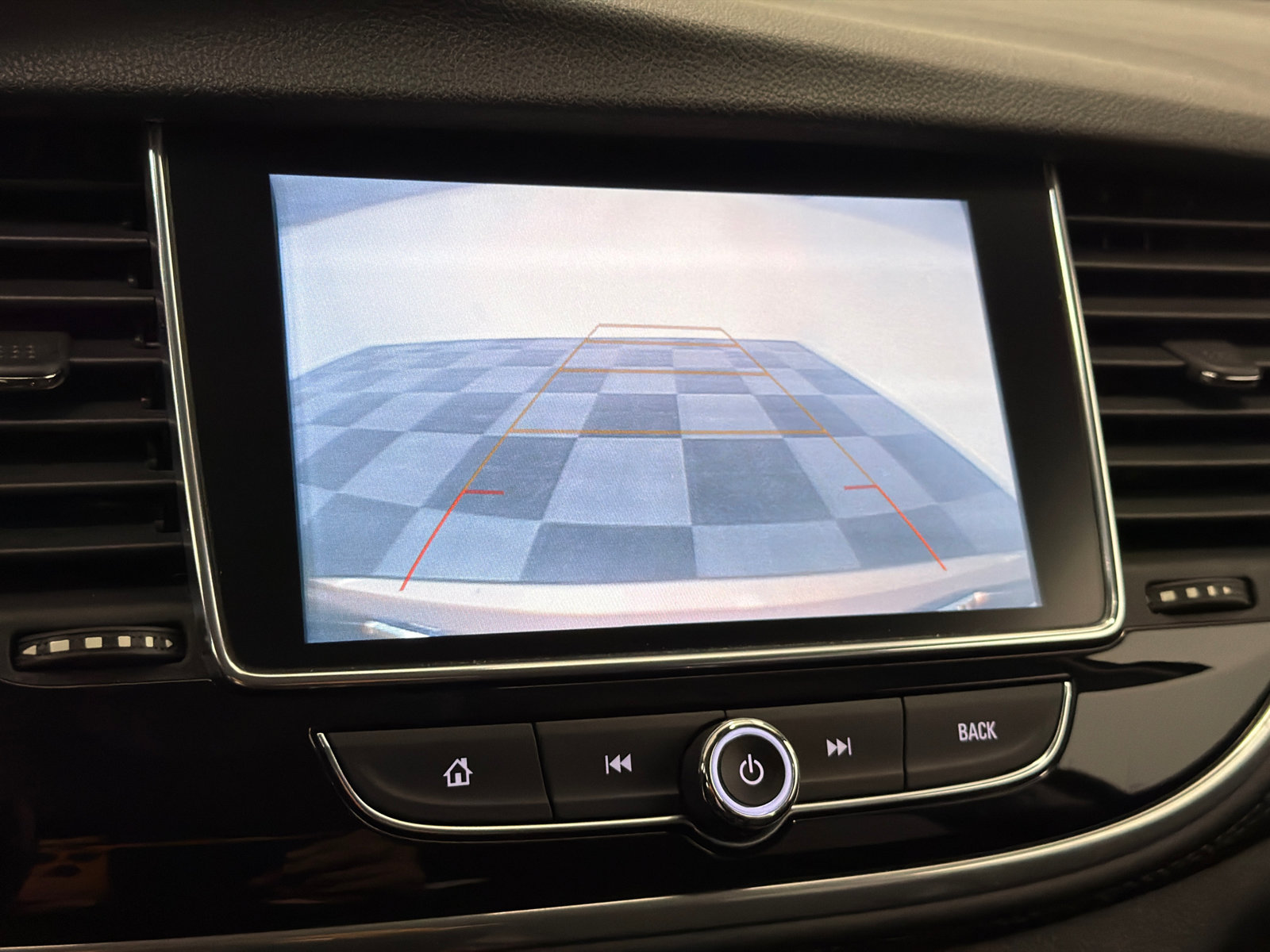 Used 2019 Buick Encore Sport Touring FWD image 19