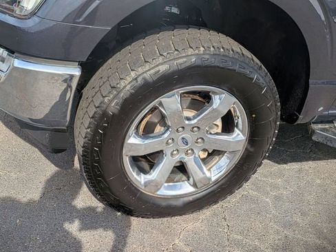 Used 2022 Ford F150 Lariat w/ Max Trailer Tow Package image 10